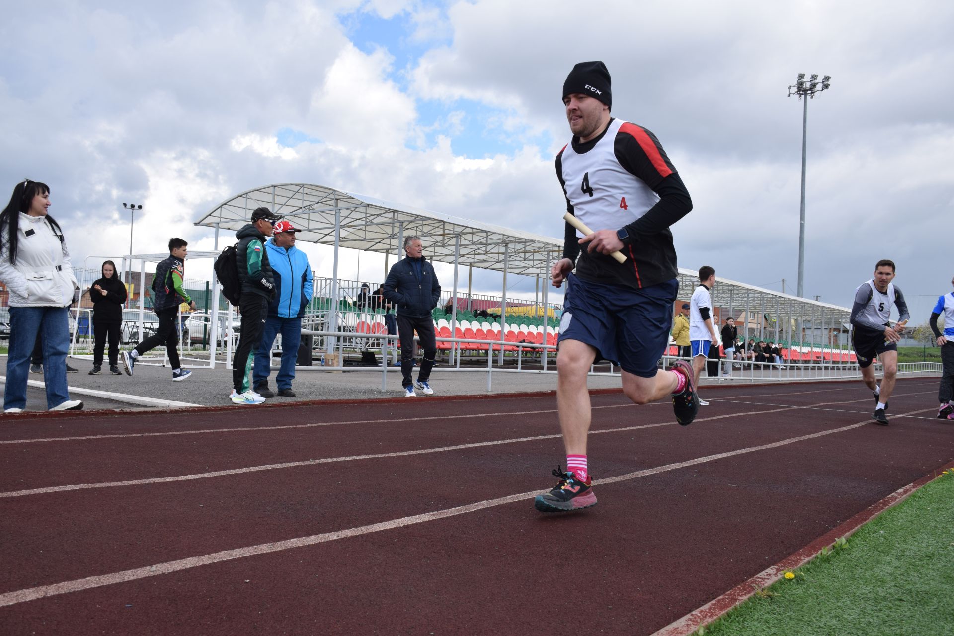 Легкоатлетический сезон в Нурлате открыла яркая эстафета на призы газеты «Дуслык» («Дружба», «Туслах») (+ФОТОРЕПОРТАЖ)
