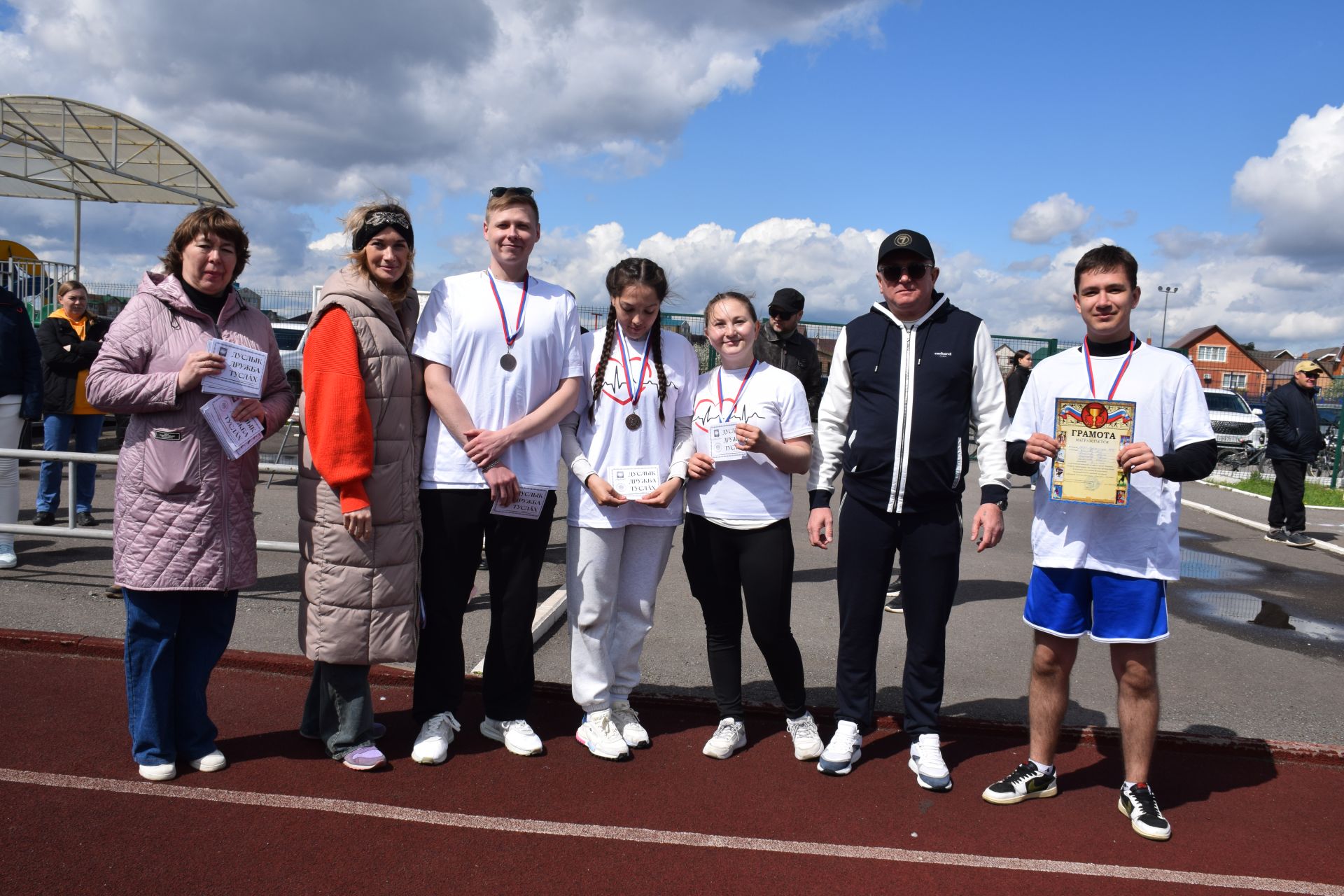 Легкоатлетический сезон в Нурлате открыла яркая эстафета на призы газеты «Дуслык» («Дружба», «Туслах») (+ФОТОРЕПОРТАЖ)