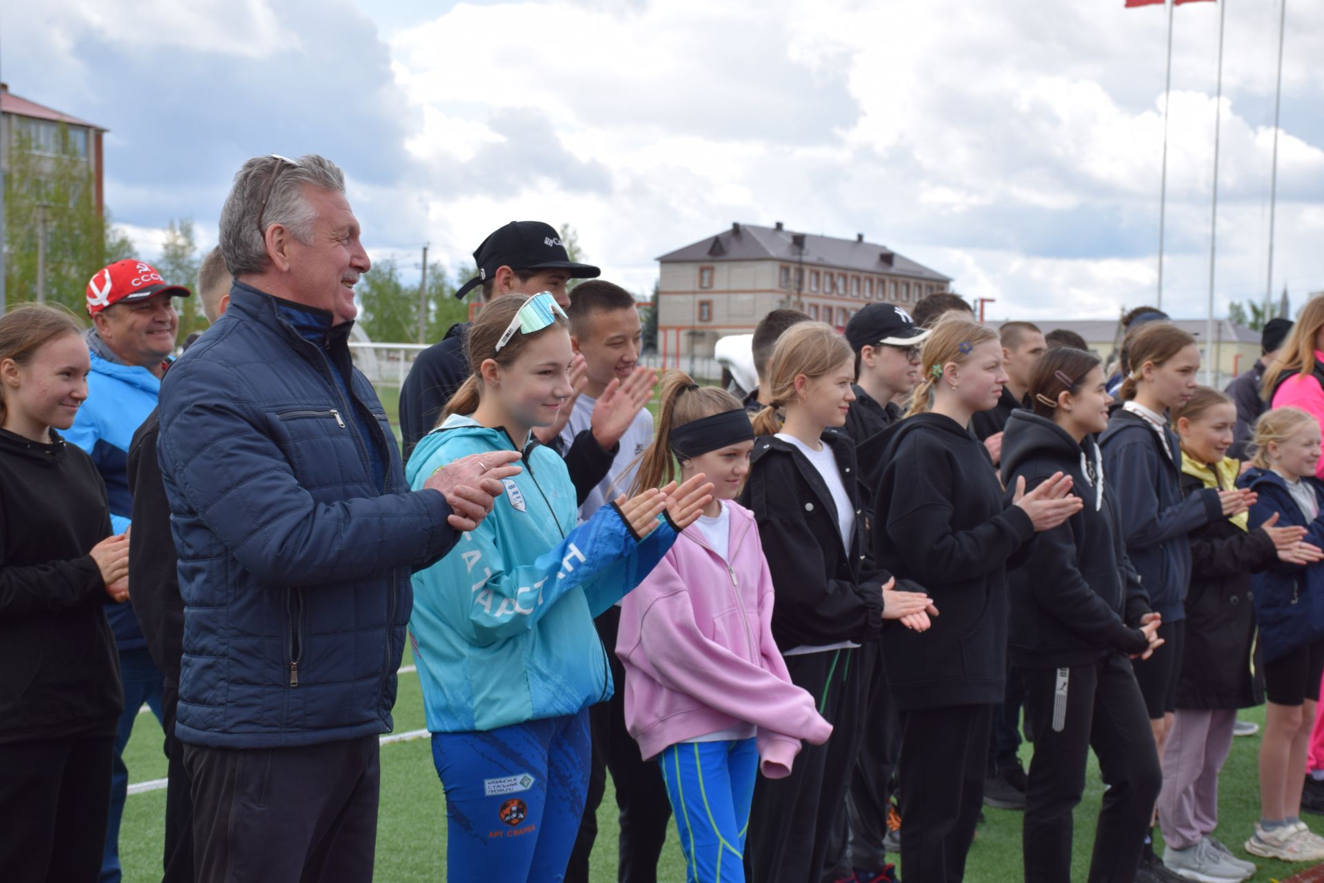 Легкоатлетический сезон в Нурлате открыла яркая эстафета на призы газеты «Дуслык» («Дружба», «Туслах») (+ФОТОРЕПОРТАЖ)