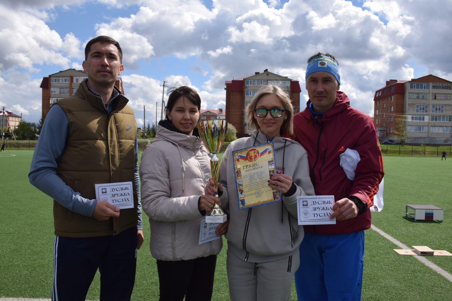 Легкоатлетический сезон в Нурлате открыла яркая эстафета на призы газеты «Дуслык» («Дружба», «Туслах») (+ФОТОРЕПОРТАЖ)