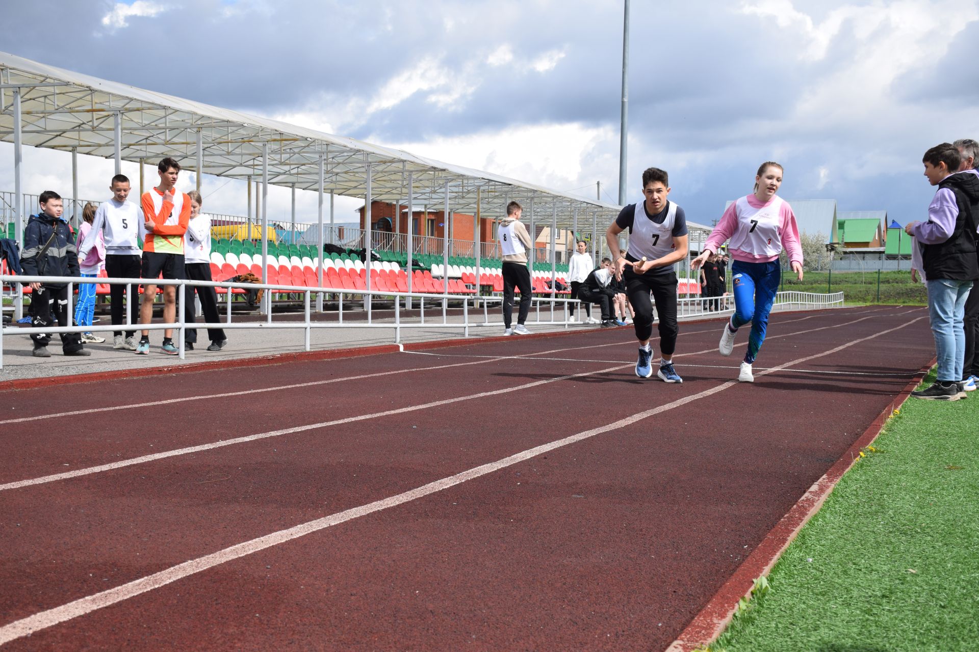 Легкоатлетический сезон в Нурлате открыла яркая эстафета на призы газеты «Дуслык» («Дружба», «Туслах») (+ФОТОРЕПОРТАЖ)