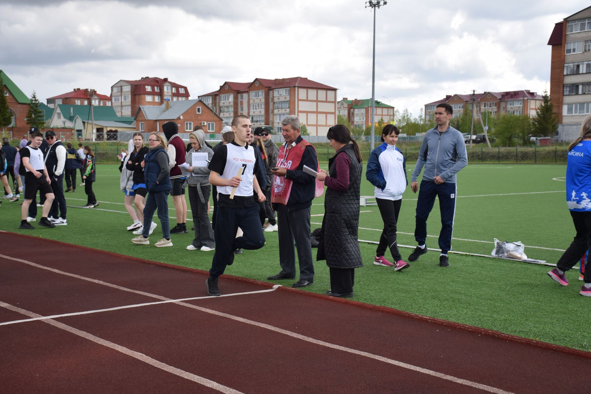 Легкоатлетический сезон в Нурлате открыла яркая эстафета на призы газеты «Дуслык» («Дружба», «Туслах») (+ФОТОРЕПОРТАЖ)