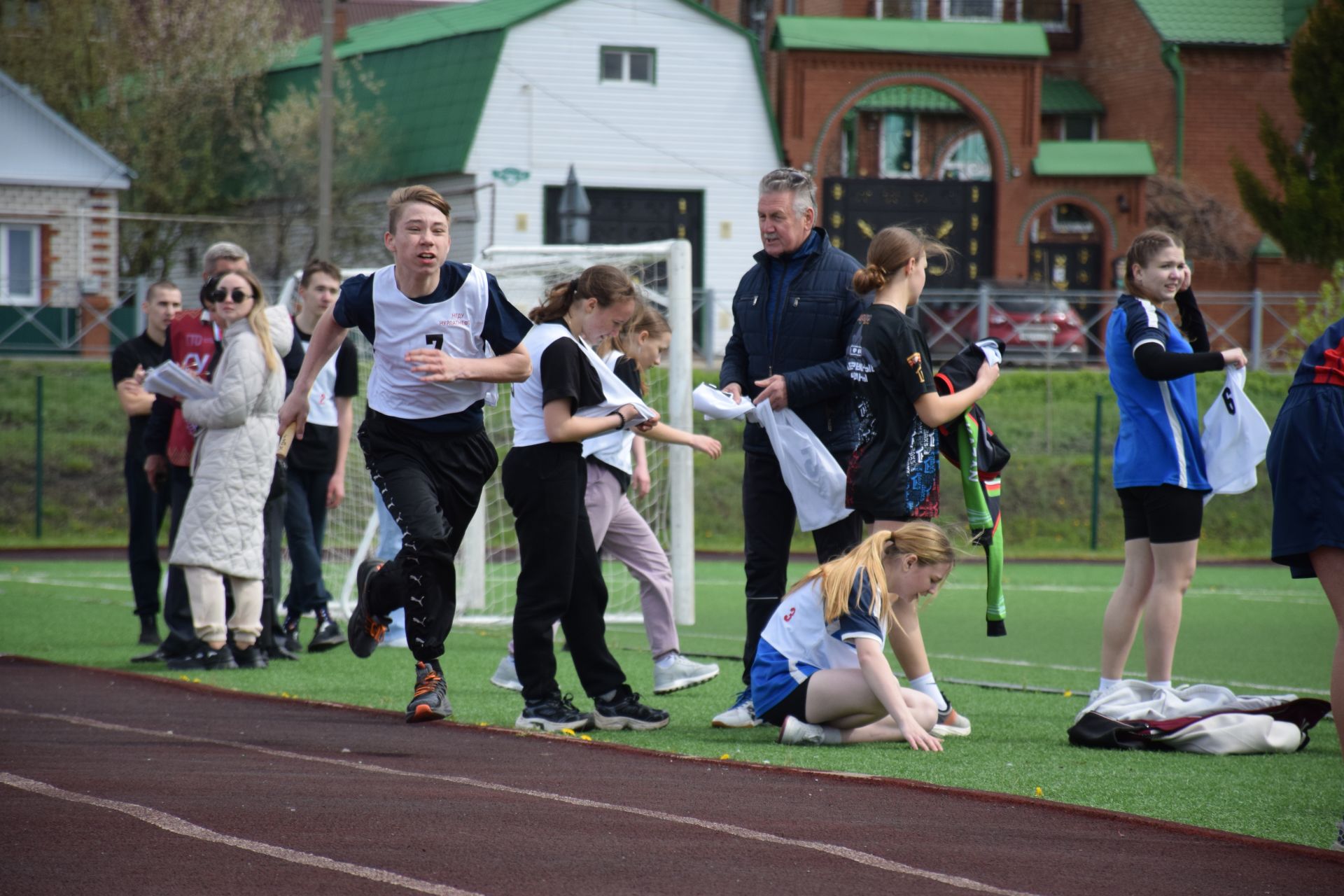 Легкоатлетический сезон в Нурлате открыла яркая эстафета на призы газеты «Дуслык» («Дружба», «Туслах») (+ФОТОРЕПОРТАЖ)