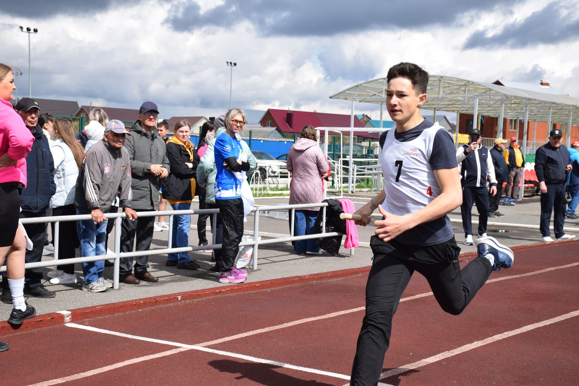 Легкоатлетический сезон в Нурлате открыла яркая эстафета на призы газеты «Дуслык» («Дружба», «Туслах») (+ФОТОРЕПОРТАЖ)