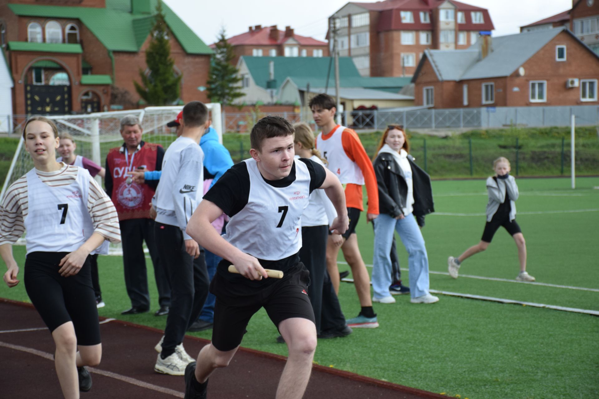 Легкоатлетический сезон в Нурлате открыла яркая эстафета на призы газеты «Дуслык» («Дружба», «Туслах») (+ФОТОРЕПОРТАЖ)