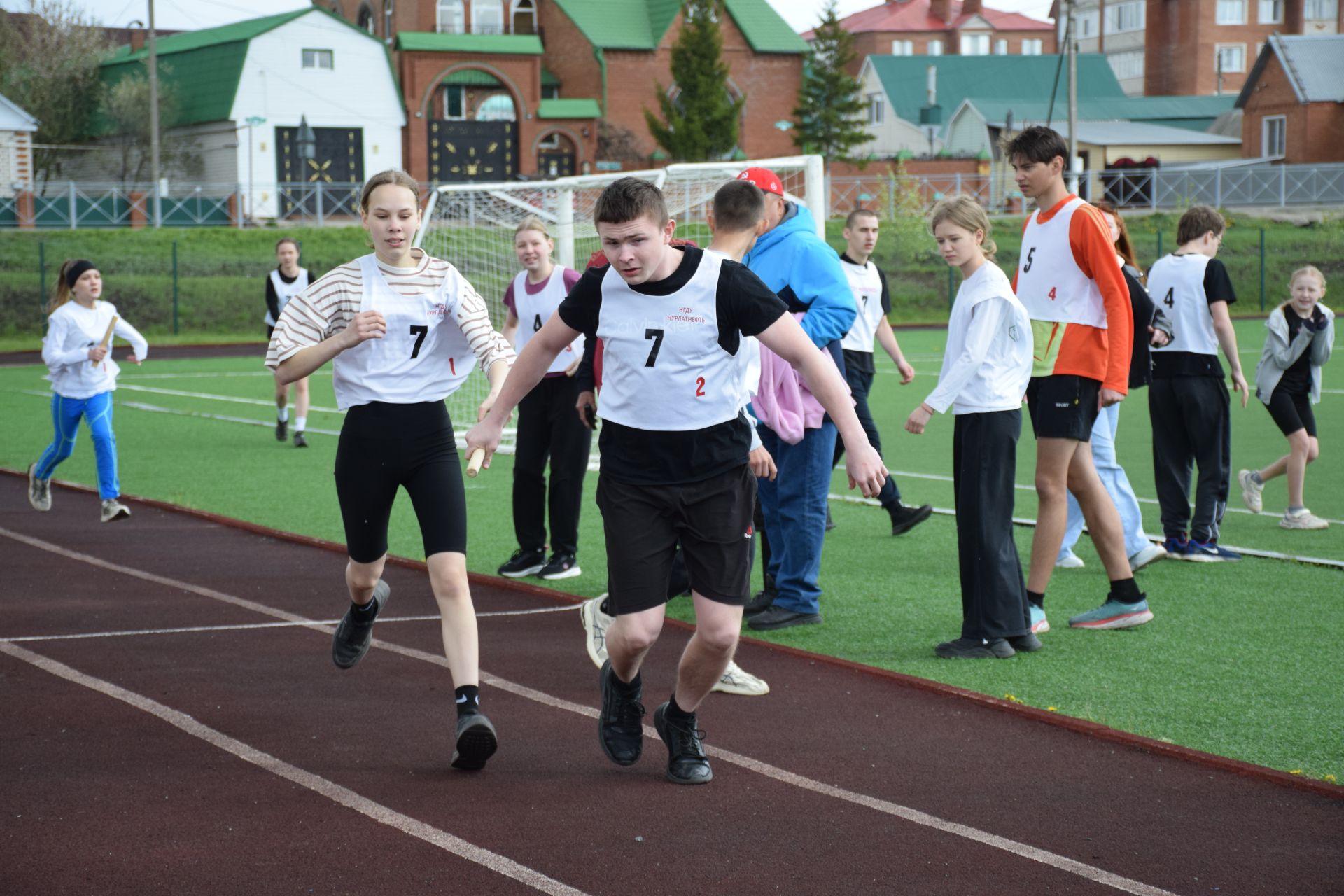 Легкоатлетический сезон в Нурлате открыла яркая эстафета на призы газеты «Дуслык» («Дружба», «Туслах») (+ФОТОРЕПОРТАЖ)