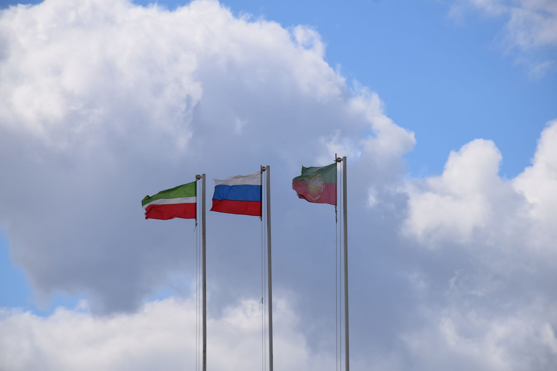 Легкоатлетический сезон в Нурлате открыла яркая эстафета на призы газеты «Дуслык» («Дружба», «Туслах») (+ФОТОРЕПОРТАЖ)