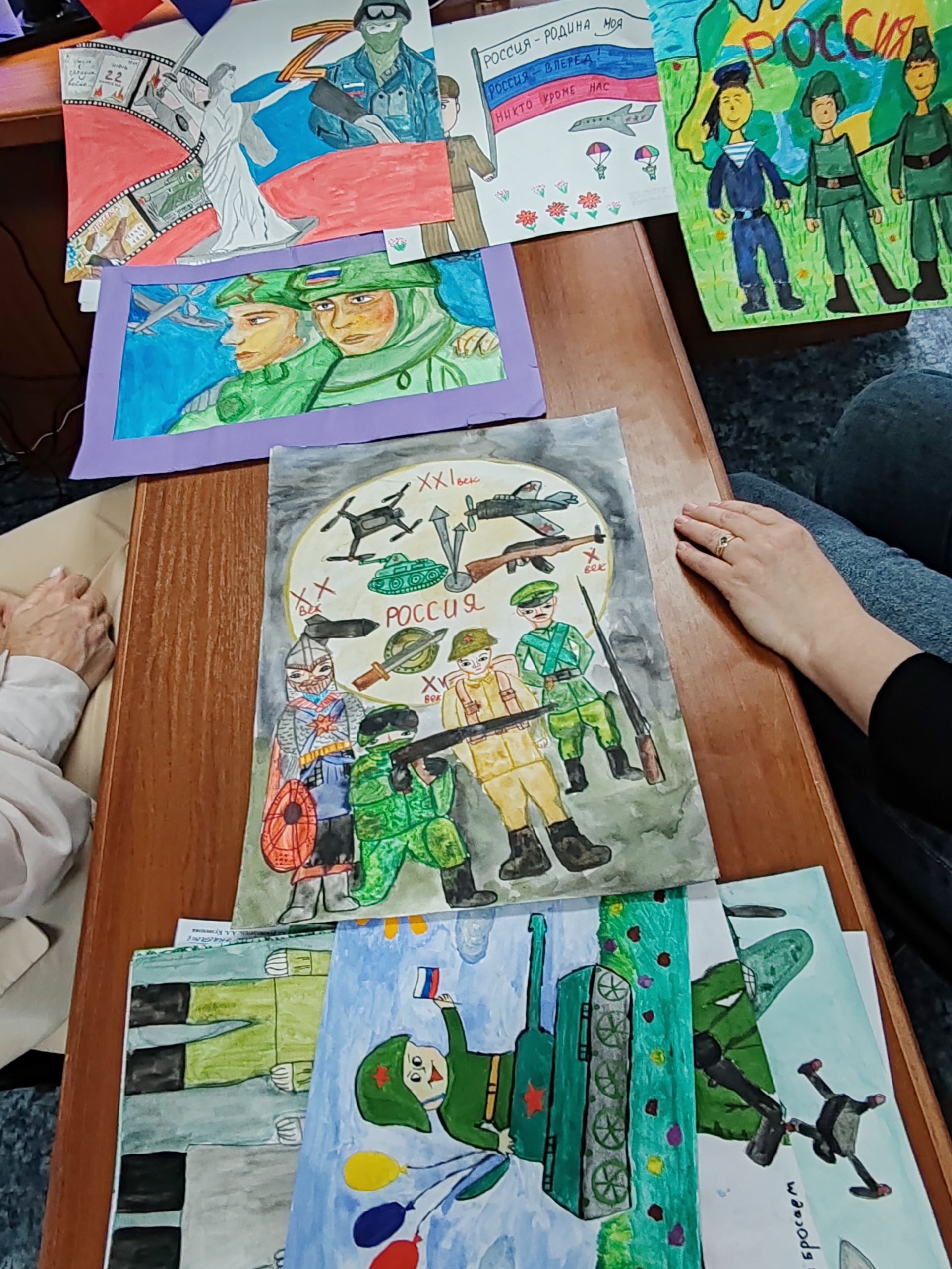 В Нурлатском отделении «Единой России» выбрали лучшие детские рисунки для республиканского этапа конкурса