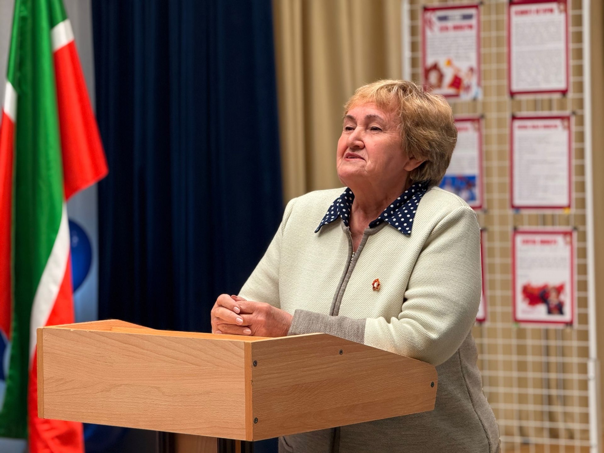 Школьники встретились с ветеранами пионерского движения в преддверии Дня пионерии