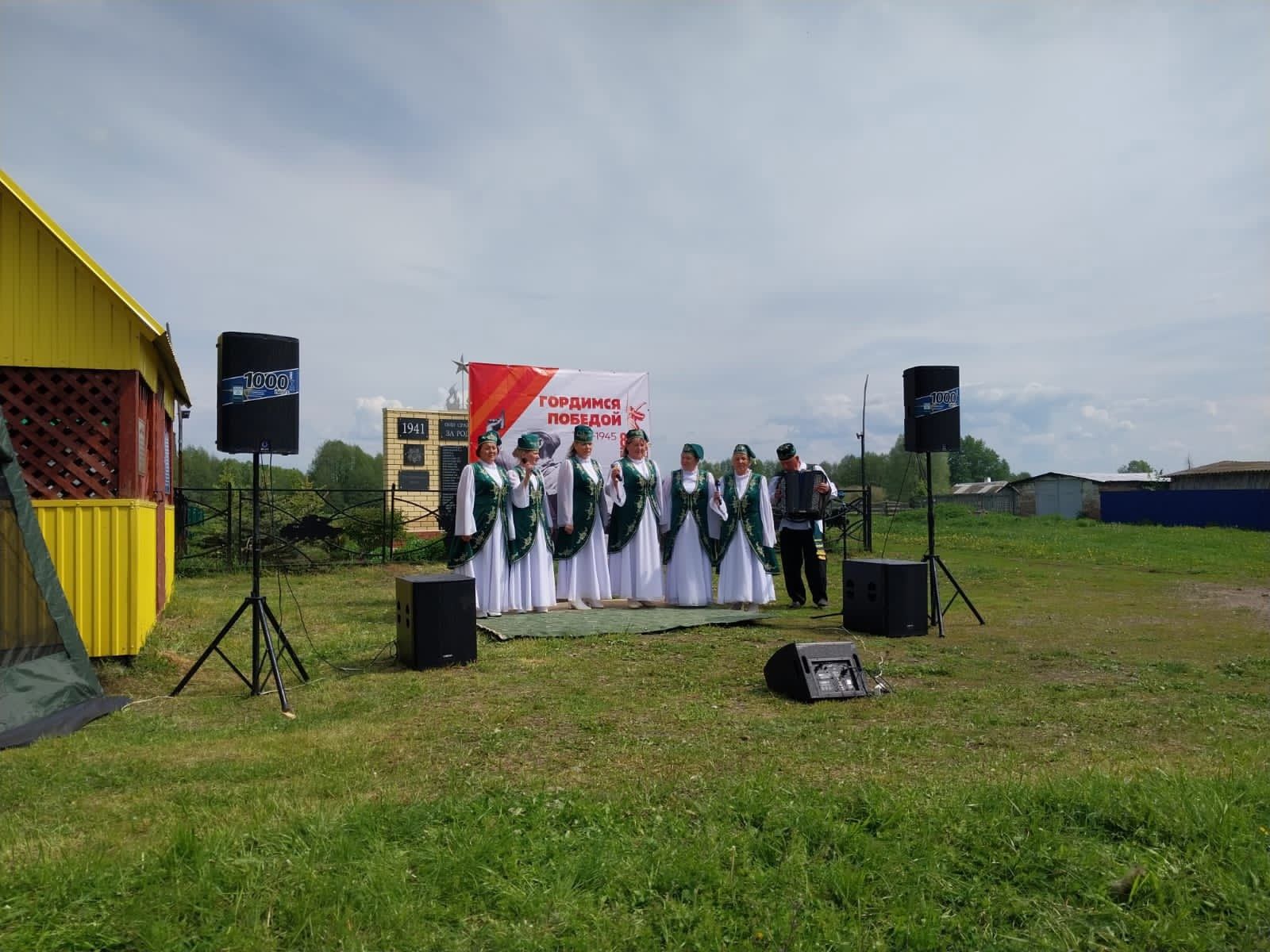 КДЦ «Грани» провели первый выездной концерт в рамках проекта «Территория семьи»