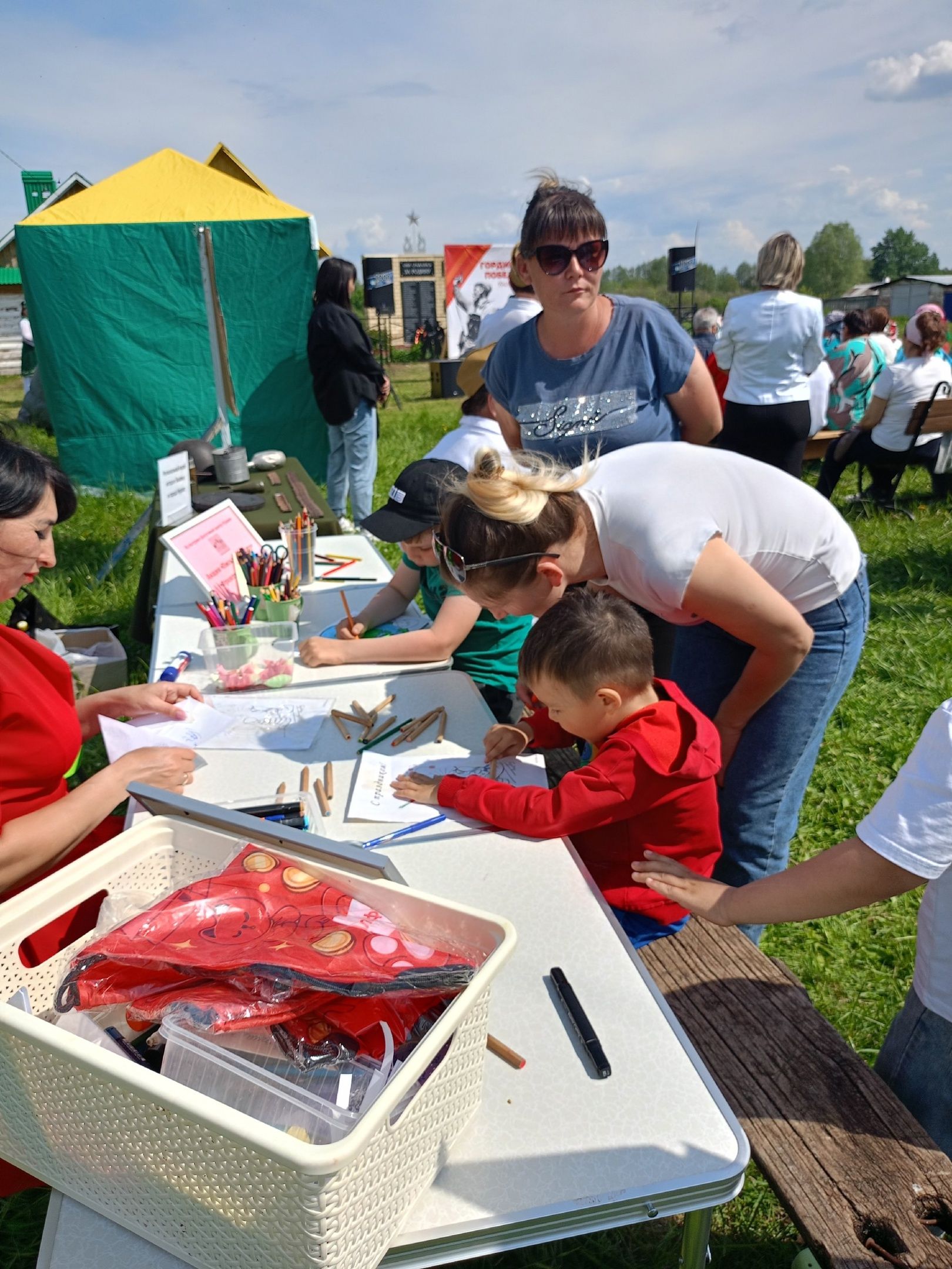 КДЦ «Грани» провели первый выездной концерт в рамках проекта «Территория семьи»