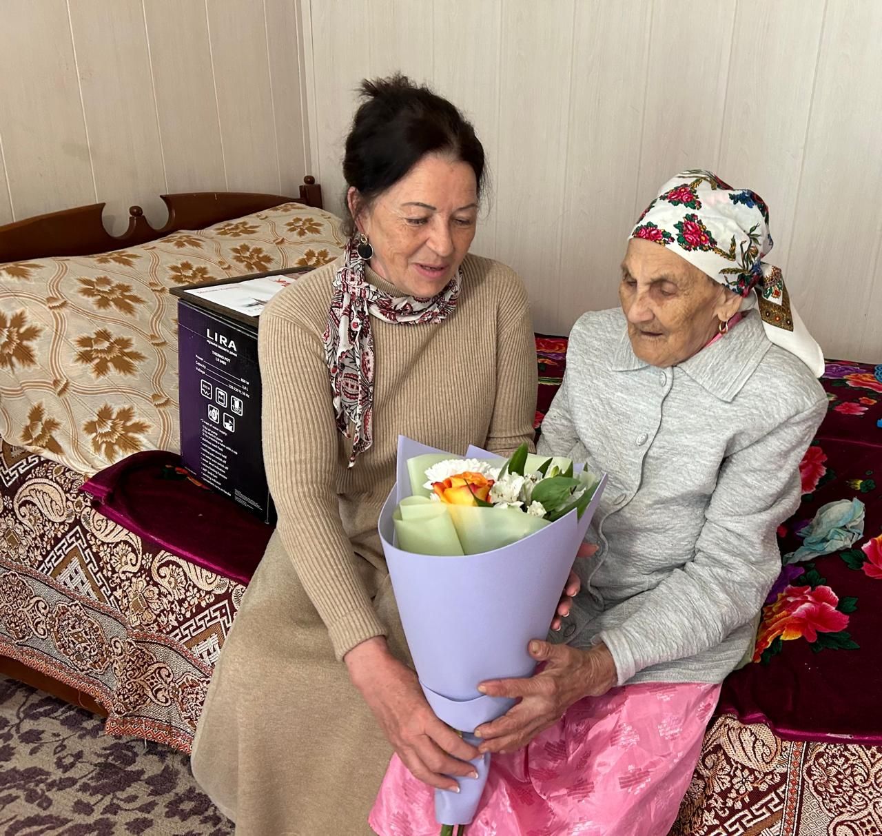 Сания Нургатовна Мустафина отмечает 95-летний юбилей