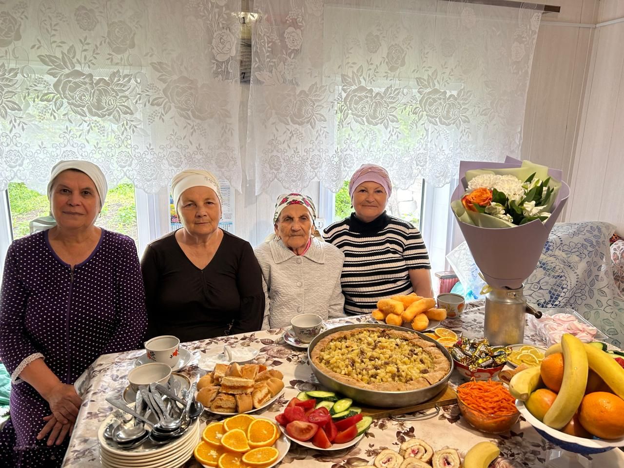 Сания Нургатовна Мустафина отмечает 95-летний юбилей