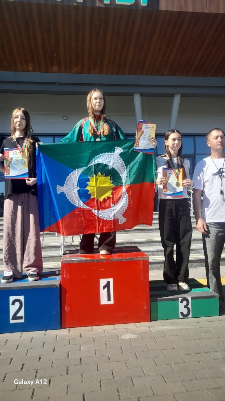 Юные пловцы из Нурлата показали отличные результаты на соревнованиях в Муслюмово