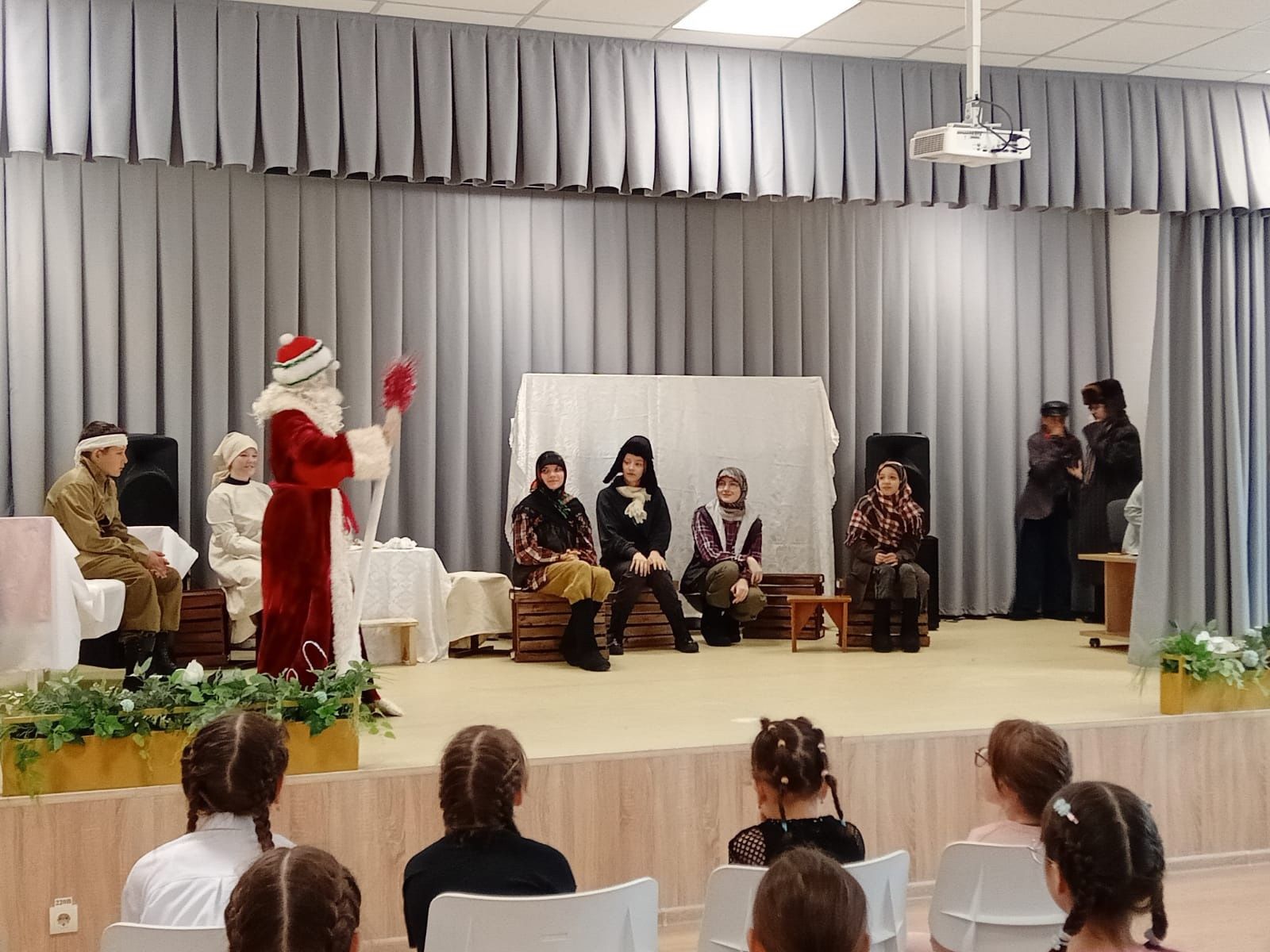 Юные нурлатцы увидели трогательный спектакль о блокадном Ленинграде