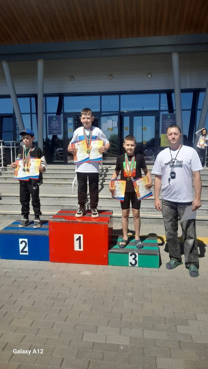 Юные пловцы из Нурлата показали отличные результаты на соревнованиях в Муслюмово