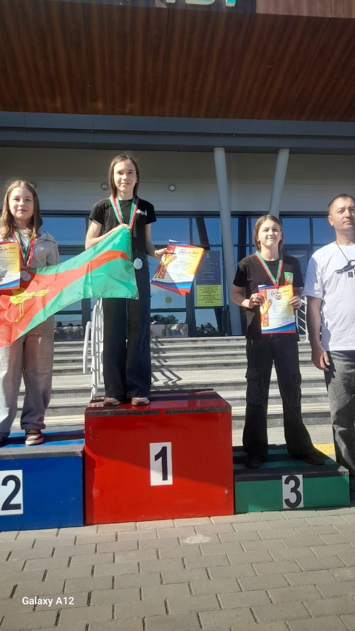 Юные пловцы из Нурлата показали отличные результаты на соревнованиях в Муслюмово