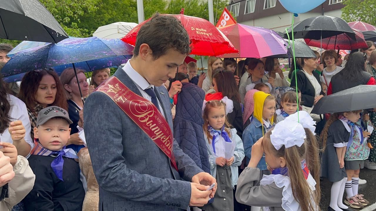 Трогательная акция «Самолетик будущего» прошла в школах Нурлата