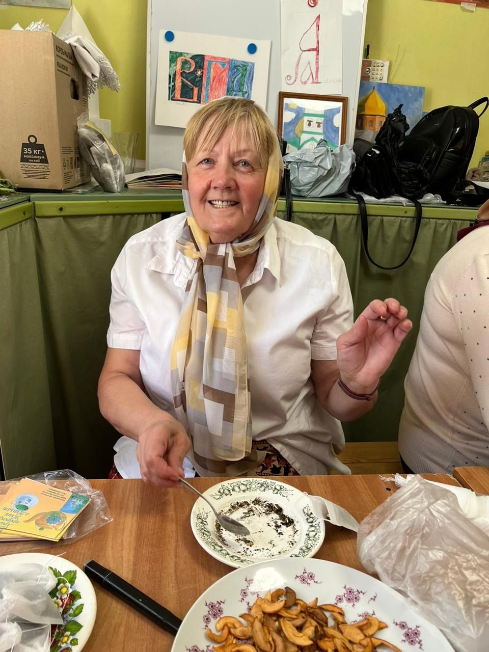 Чай с заботой: волонтеры Ильинского прихода подготовили посылки для военных