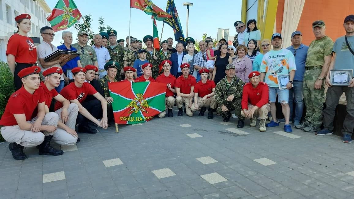 В Нурлате торжественно отметили XII слёт Юнармии и День рождения движения