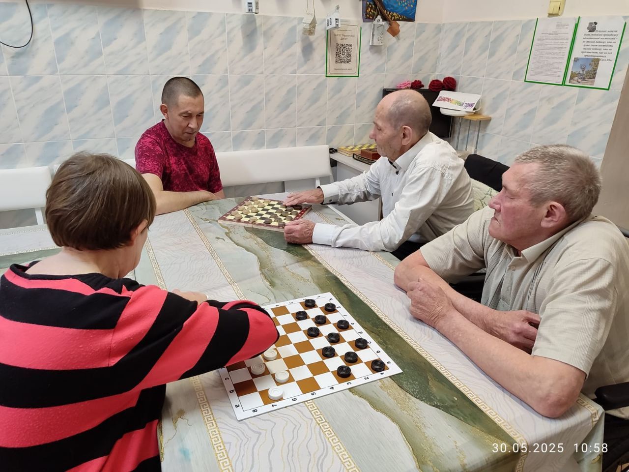 В Нурлатском доме-интернате прошел шахматно-шашечный турнир