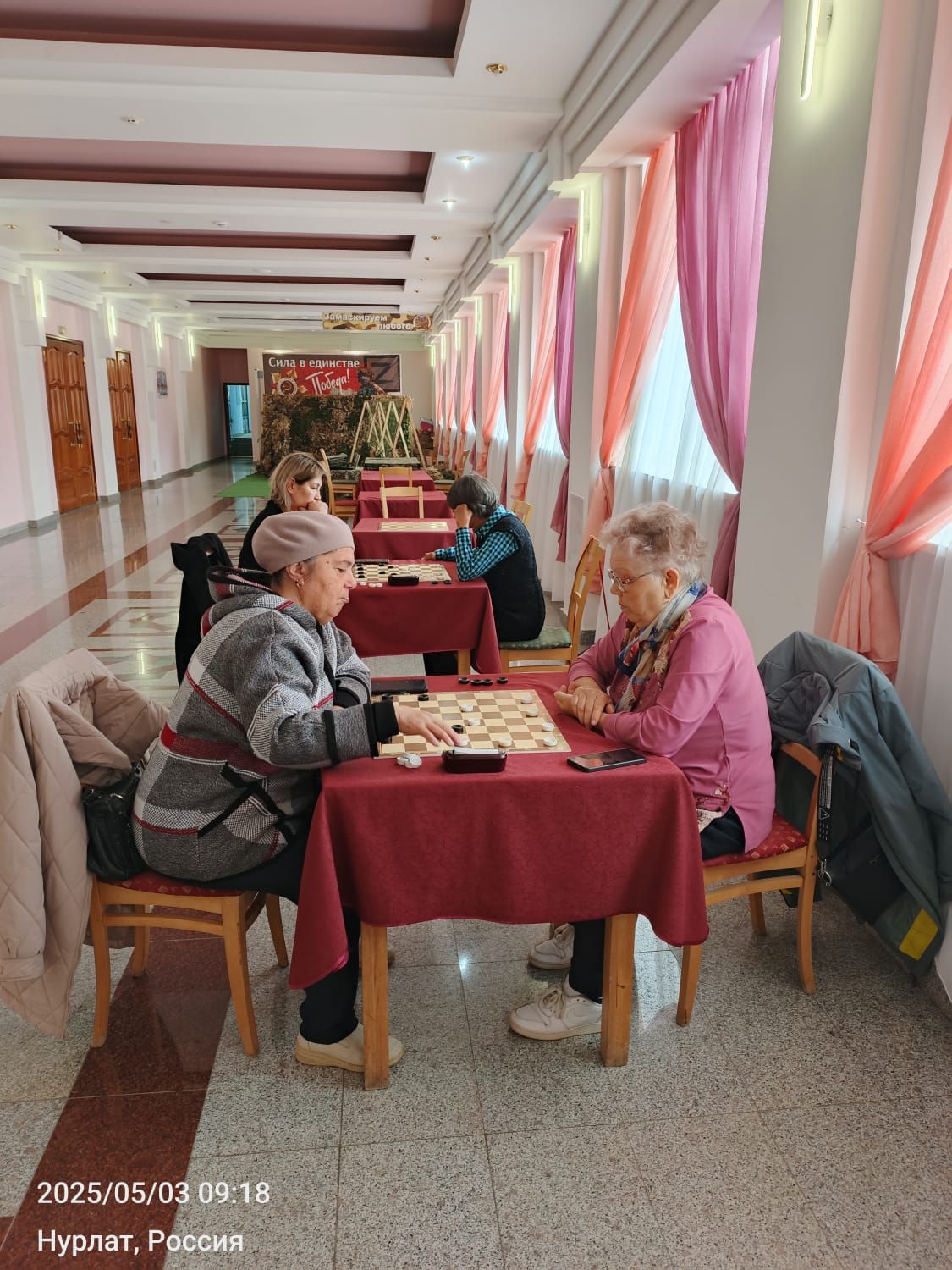 В Нурлате прошли турниры по шахматам и шашкам памяти Героя России