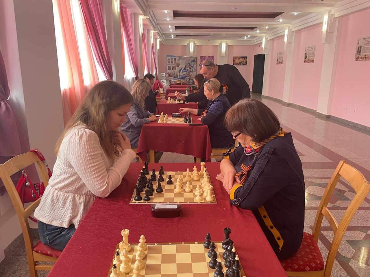В Нурлате прошли турниры по шахматам и шашкам памяти Героя России