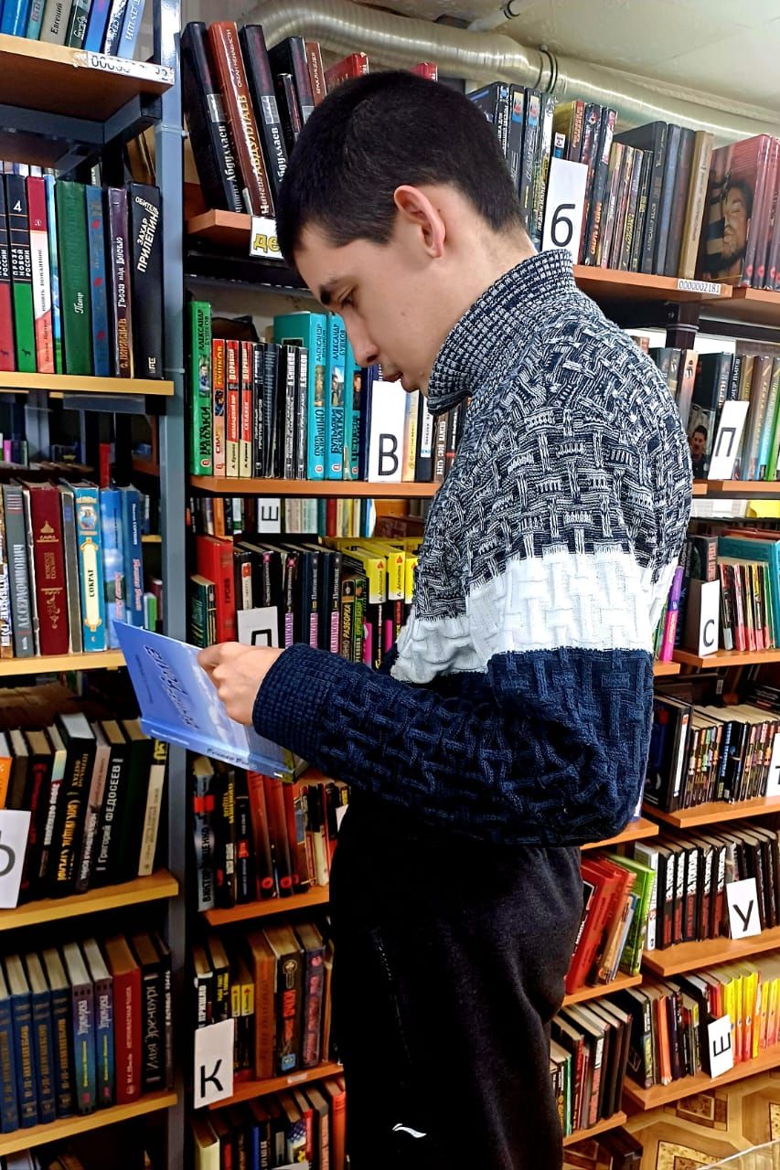 В Нурлате отметили День борьбы за права инвалидов творческим визитом в библиотеку