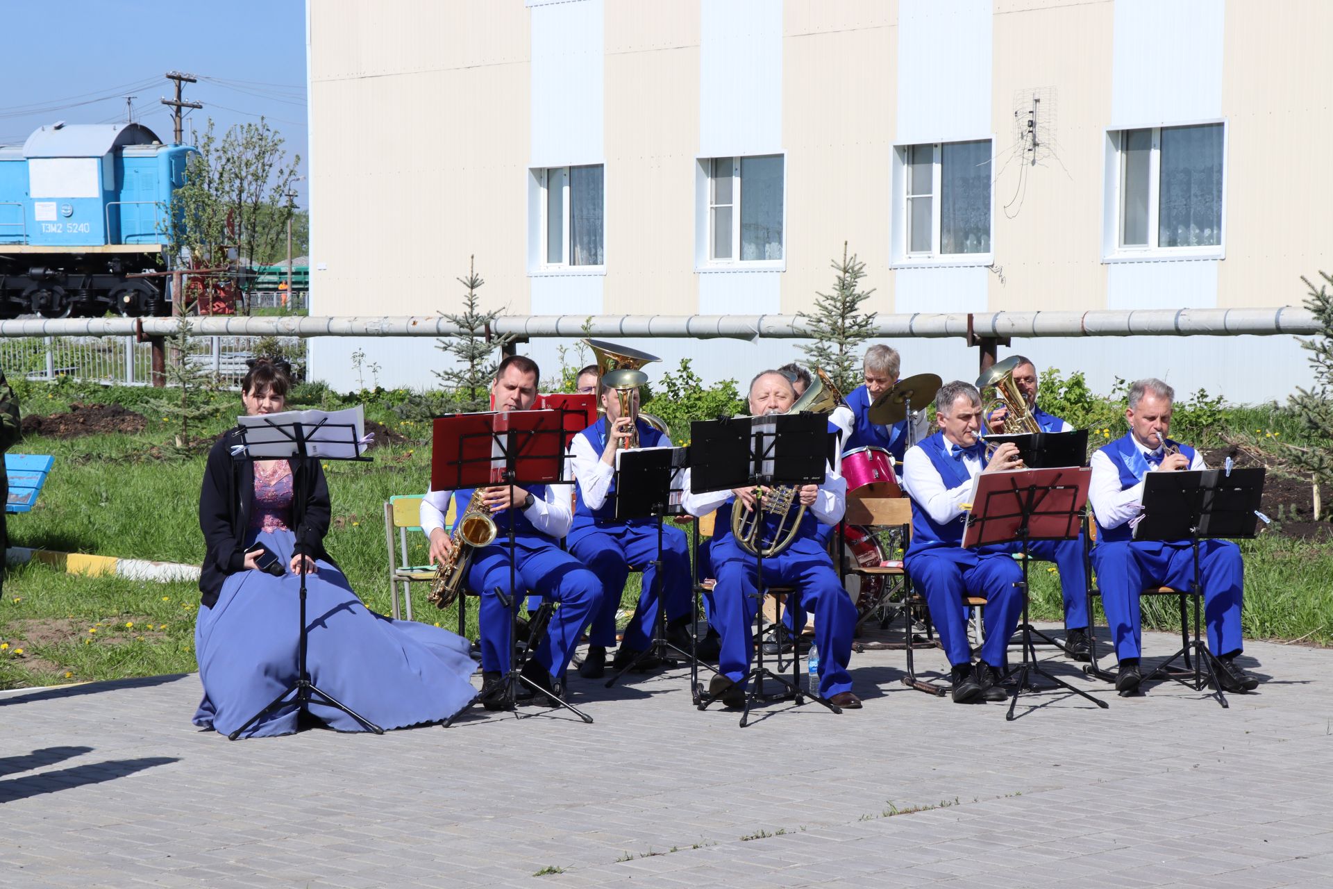 В Нурлате торжественно открыли Аллею Победы в честь героев-железнодорожников