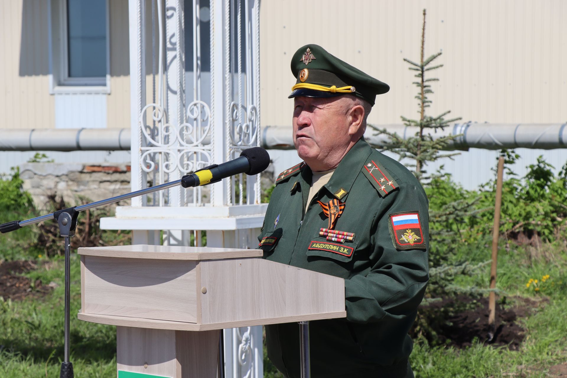 В Нурлате торжественно открыли Аллею Победы в честь героев-железнодорожников