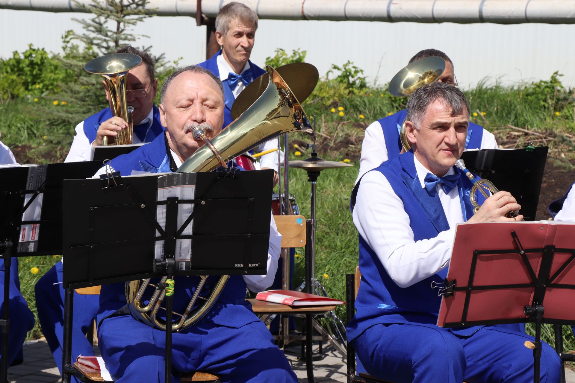 В Нурлате торжественно открыли Аллею Победы в честь героев-железнодорожников