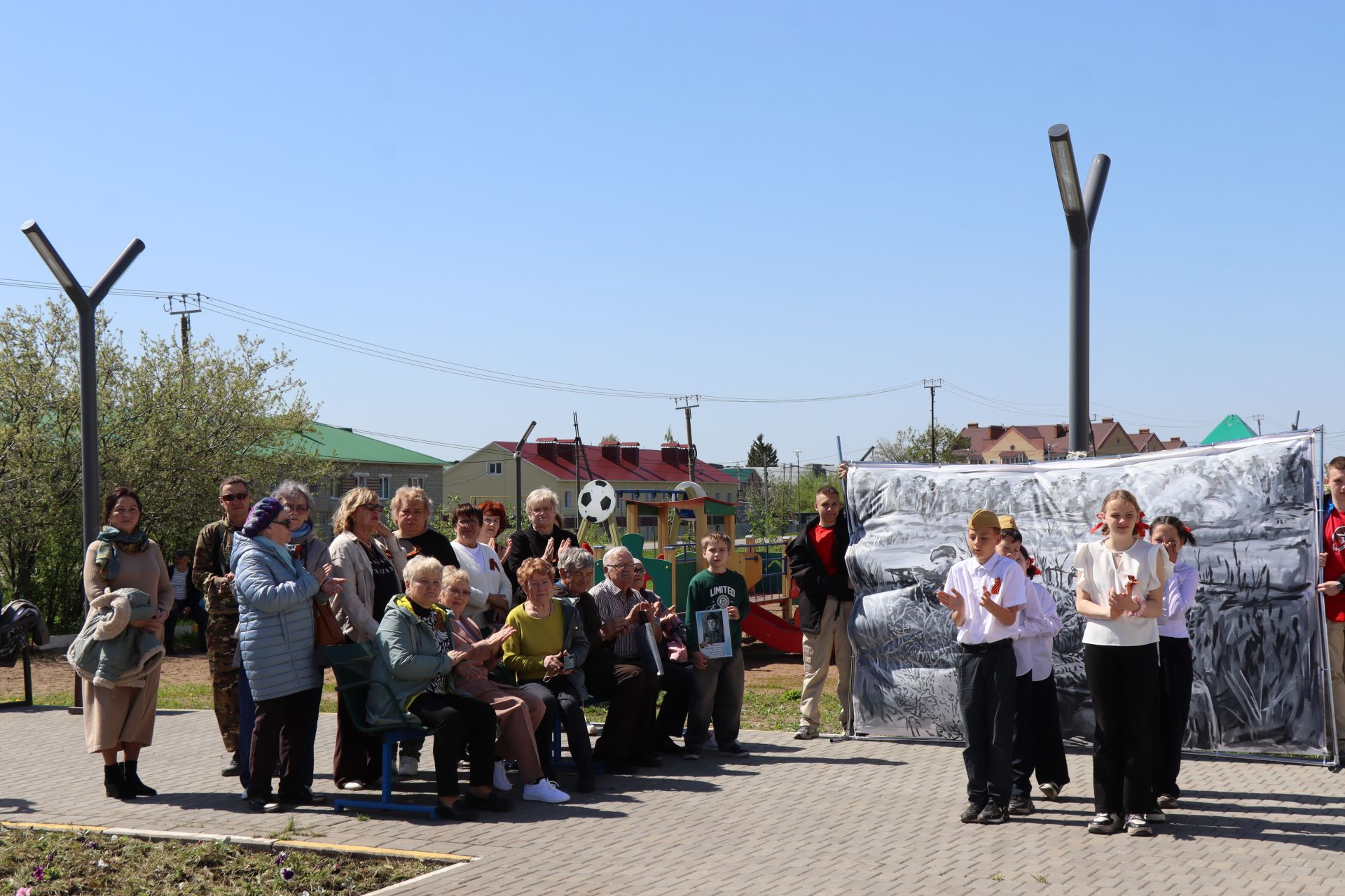 В Нурлате торжественно открыли Аллею Победы в честь героев-железнодорожников