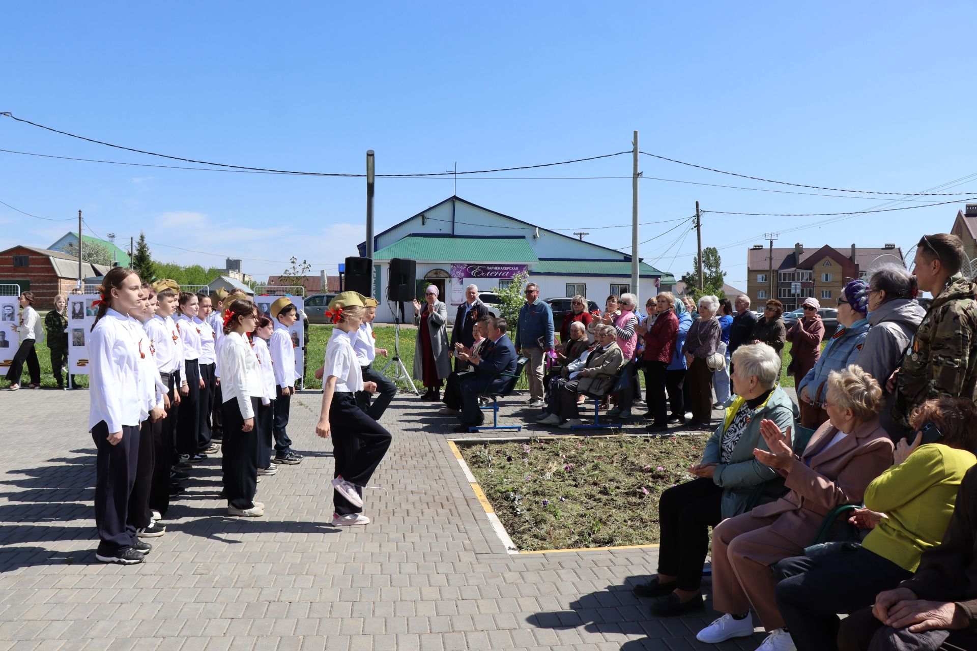 В Нурлате торжественно открыли Аллею Победы в честь героев-железнодорожников