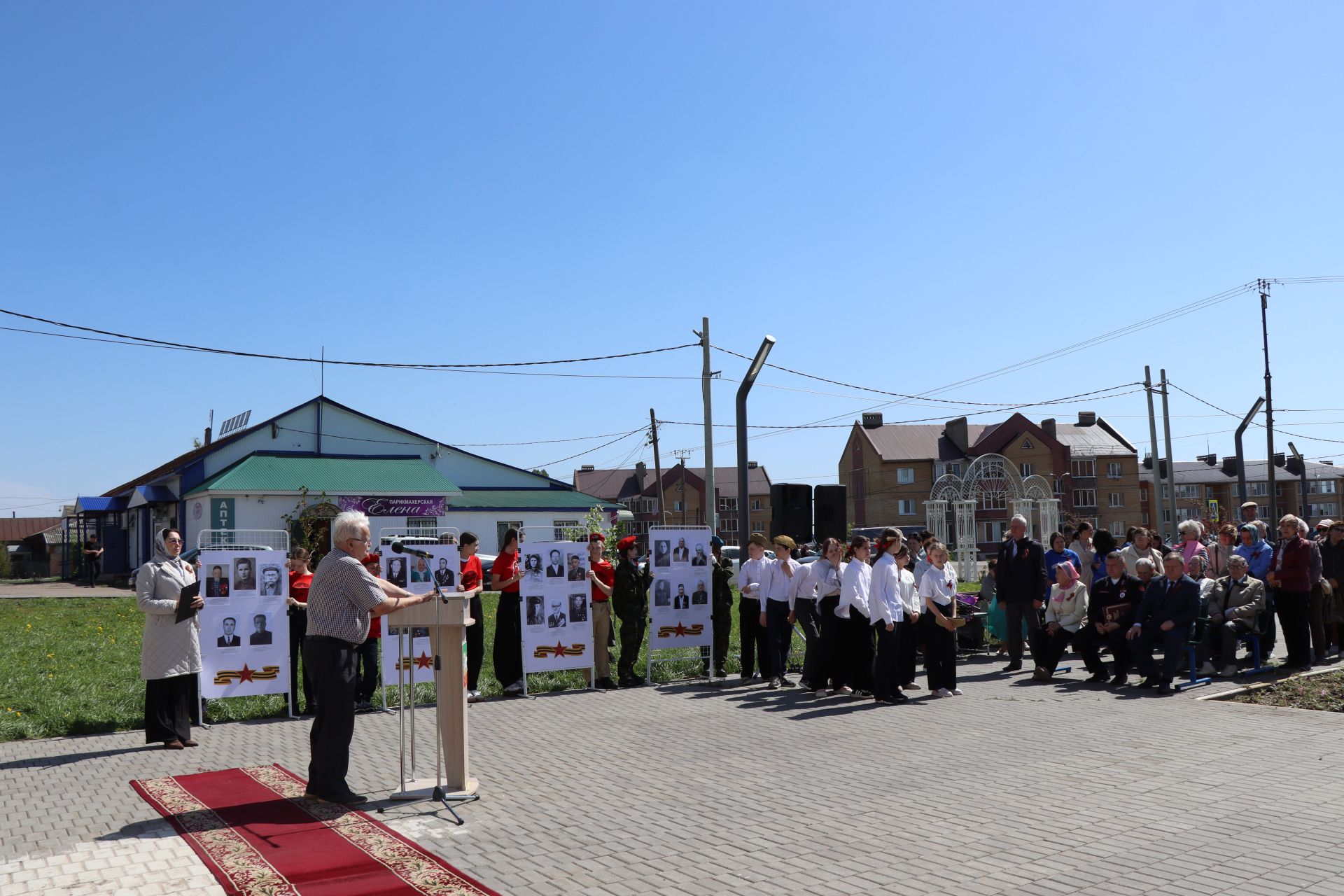 В Нурлате торжественно открыли Аллею Победы в честь героев-железнодорожников