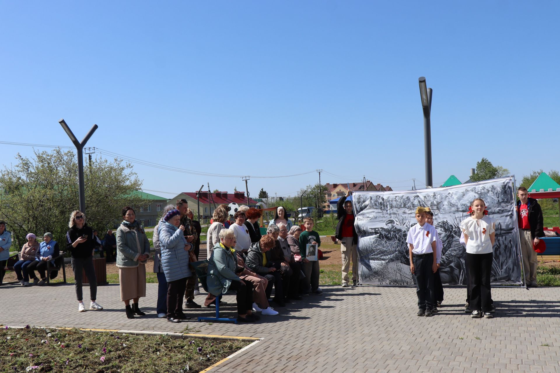 В Нурлате торжественно открыли Аллею Победы в честь героев-железнодорожников