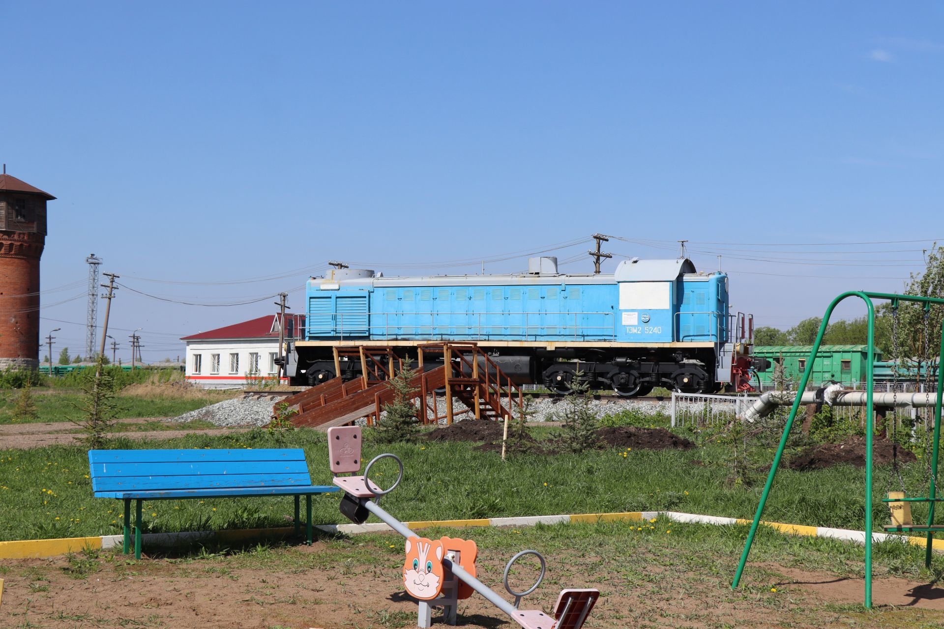 В Нурлате торжественно открыли Аллею Победы в честь героев-железнодорожников