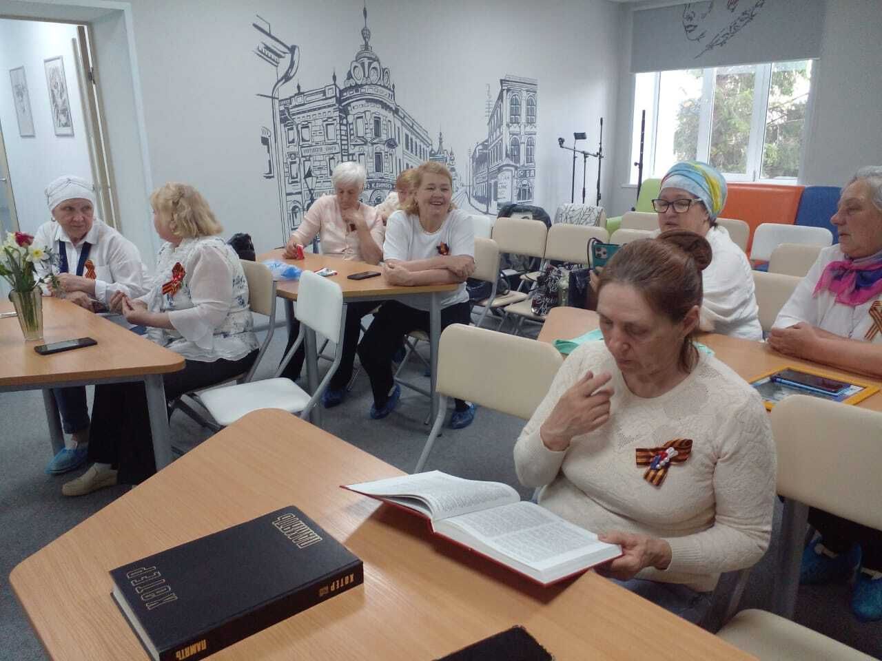 В клубе «Веста» Нурлатской библиотеки прошел вечер памяти ко Дню Победы