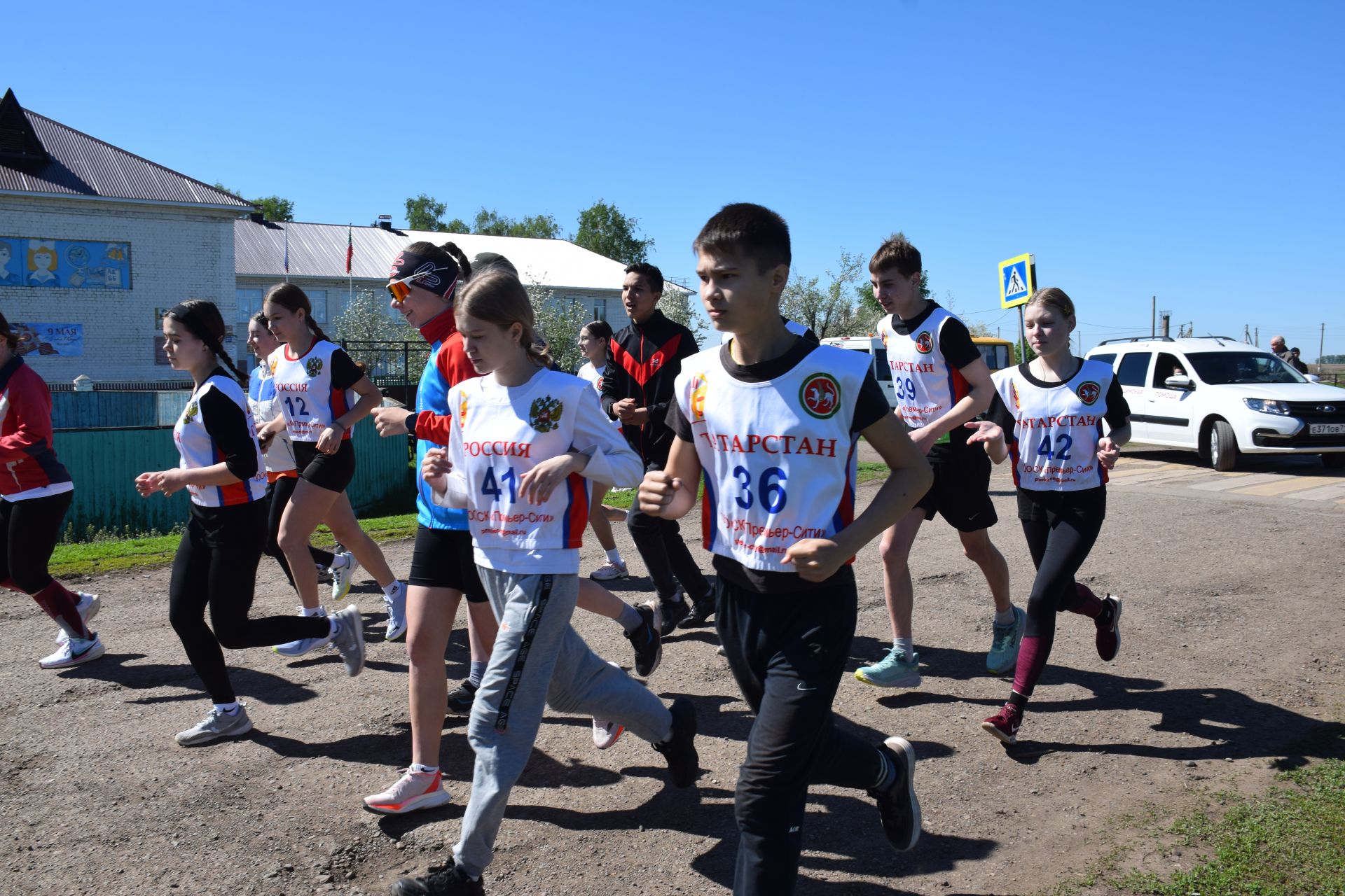 Самый юный участник пробега «Караульная Гора-Нурлат» Артем Жирнов посвятил свой забег подвигам прадедов