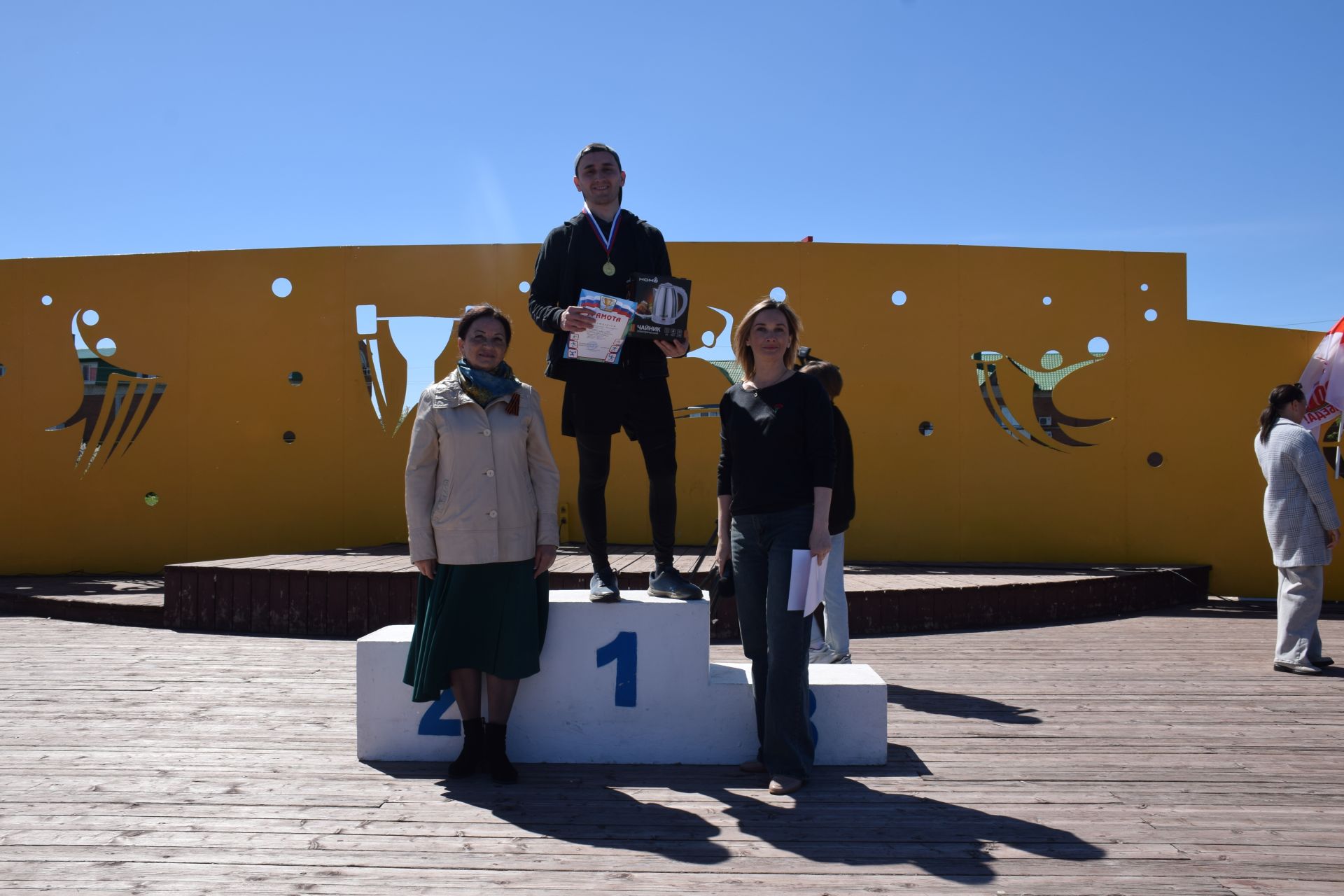 Самый юный участник пробега «Караульная Гора-Нурлат» Артем Жирнов посвятил свой забег подвигам прадедов