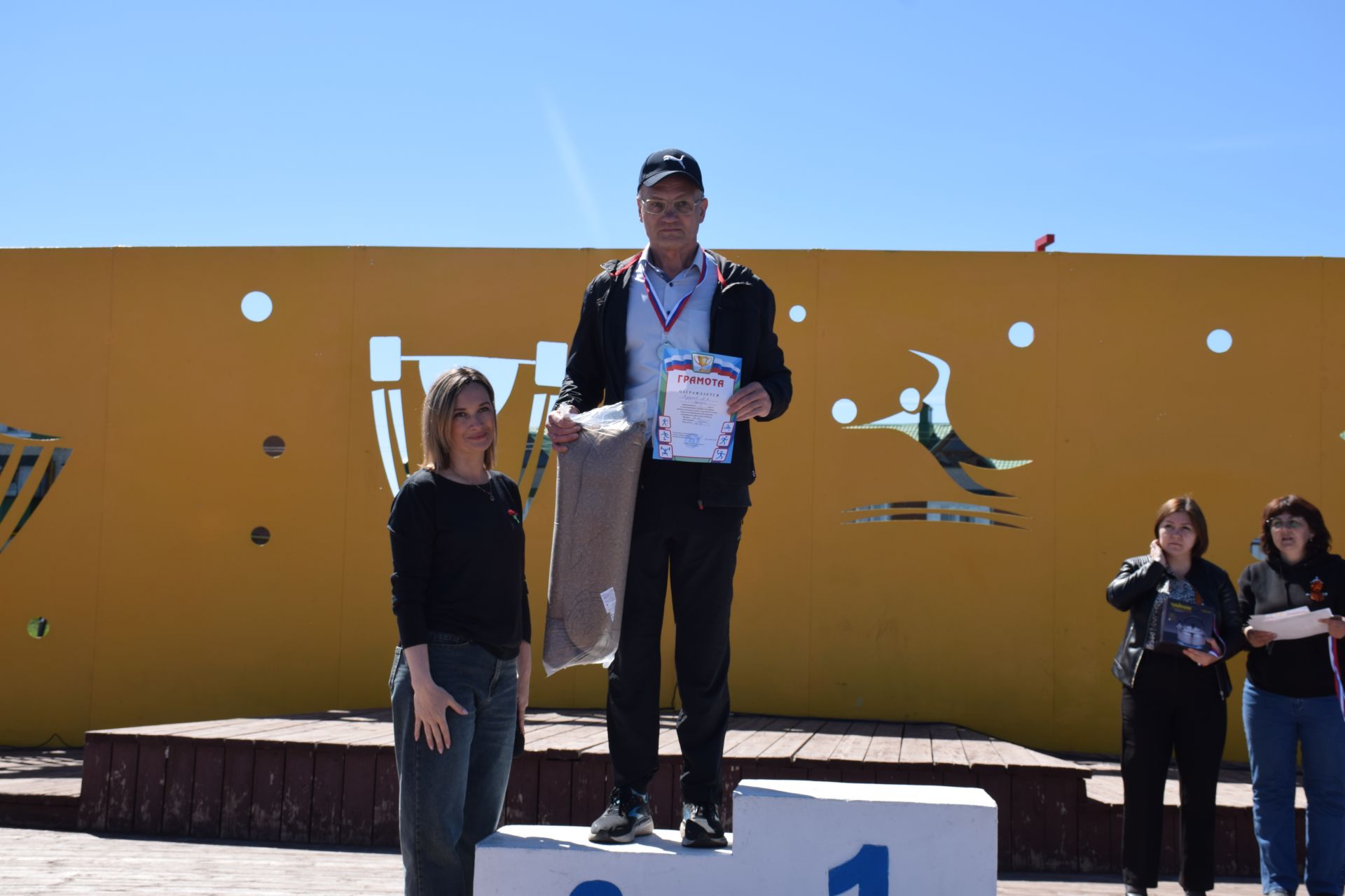 Самый юный участник пробега «Караульная Гора-Нурлат» Артем Жирнов посвятил свой забег подвигам прадедов