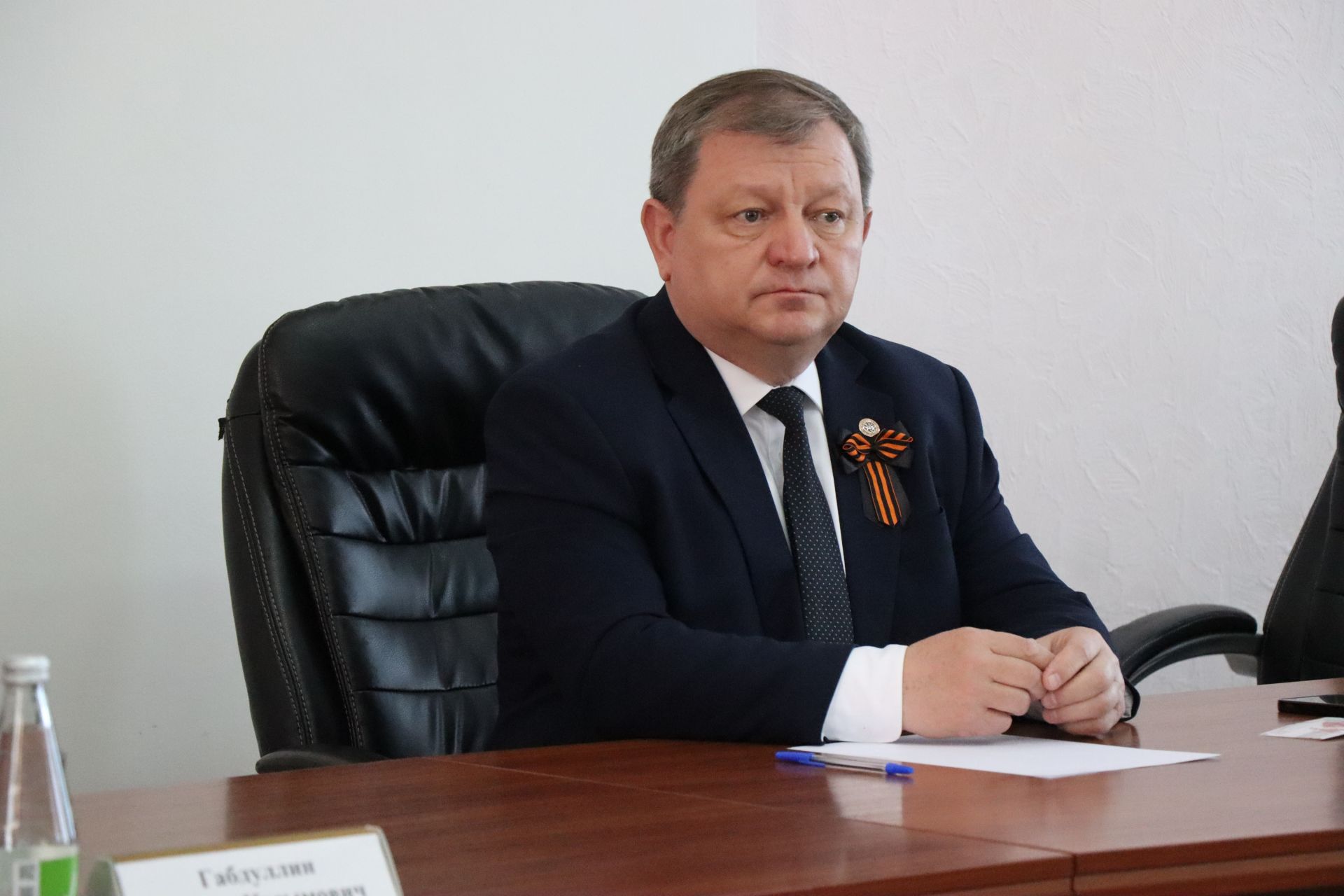 В Нурлате Айдар Метшин принял участие в акции «Красная гвоздика»