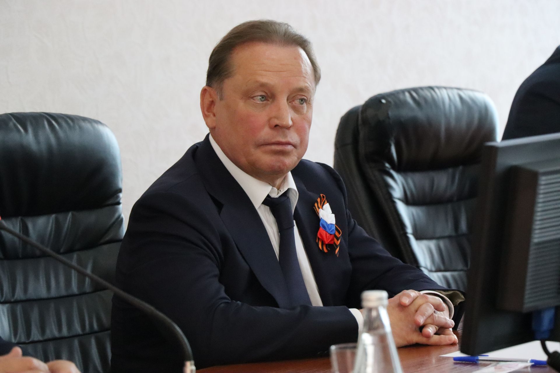 В Нурлате Айдар Метшин принял участие в акции «Красная гвоздика»