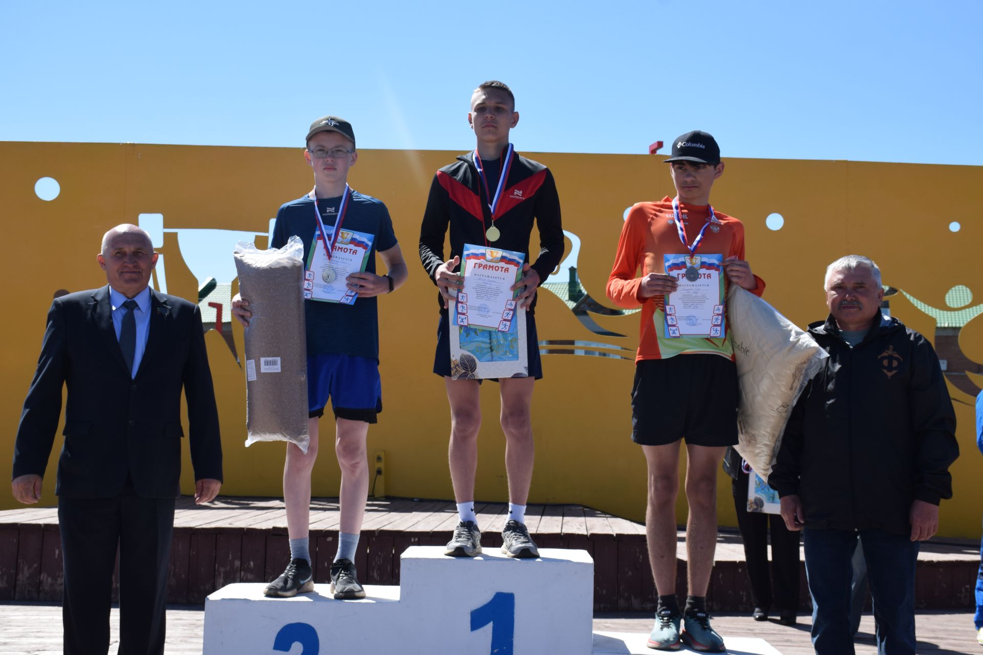 Самый юный участник пробега «Караульная Гора-Нурлат» Артем Жирнов посвятил свой забег подвигам прадедов