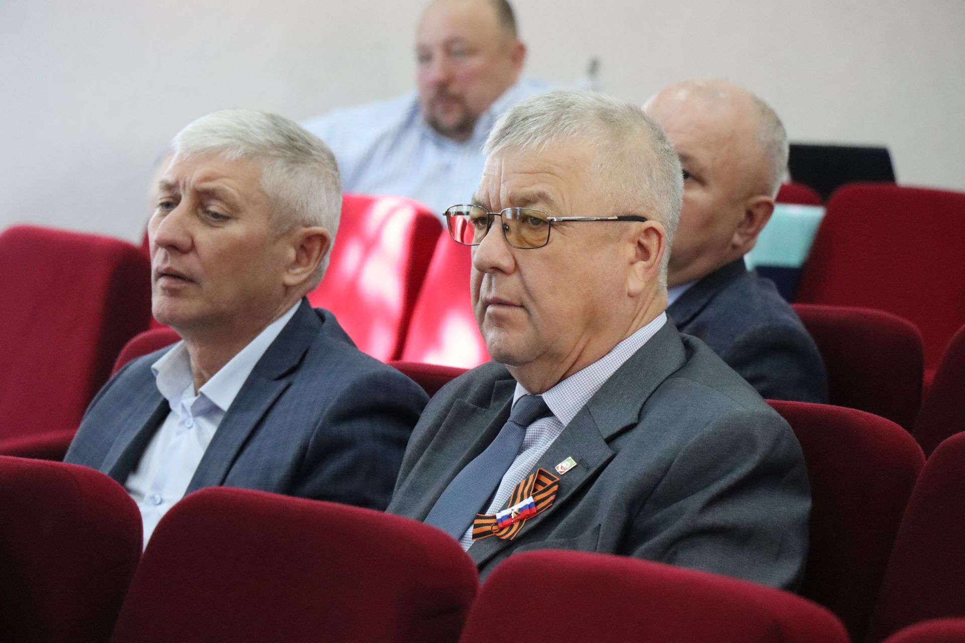 В Нурлате Айдар Метшин принял участие в акции «Красная гвоздика»