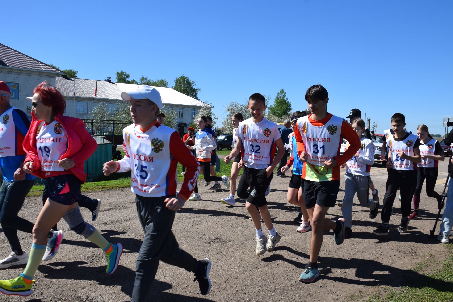 Самый юный участник пробега «Караульная Гора-Нурлат» Артем Жирнов посвятил свой забег подвигам прадедов