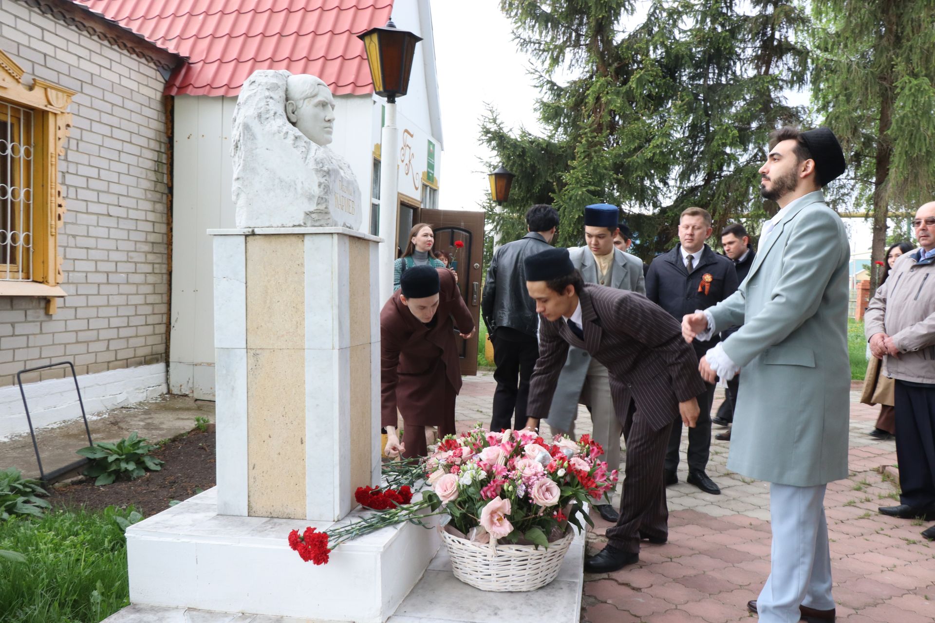 В Нурлатском районе почтили память основоположника татарского театра Габдуллы Кариева