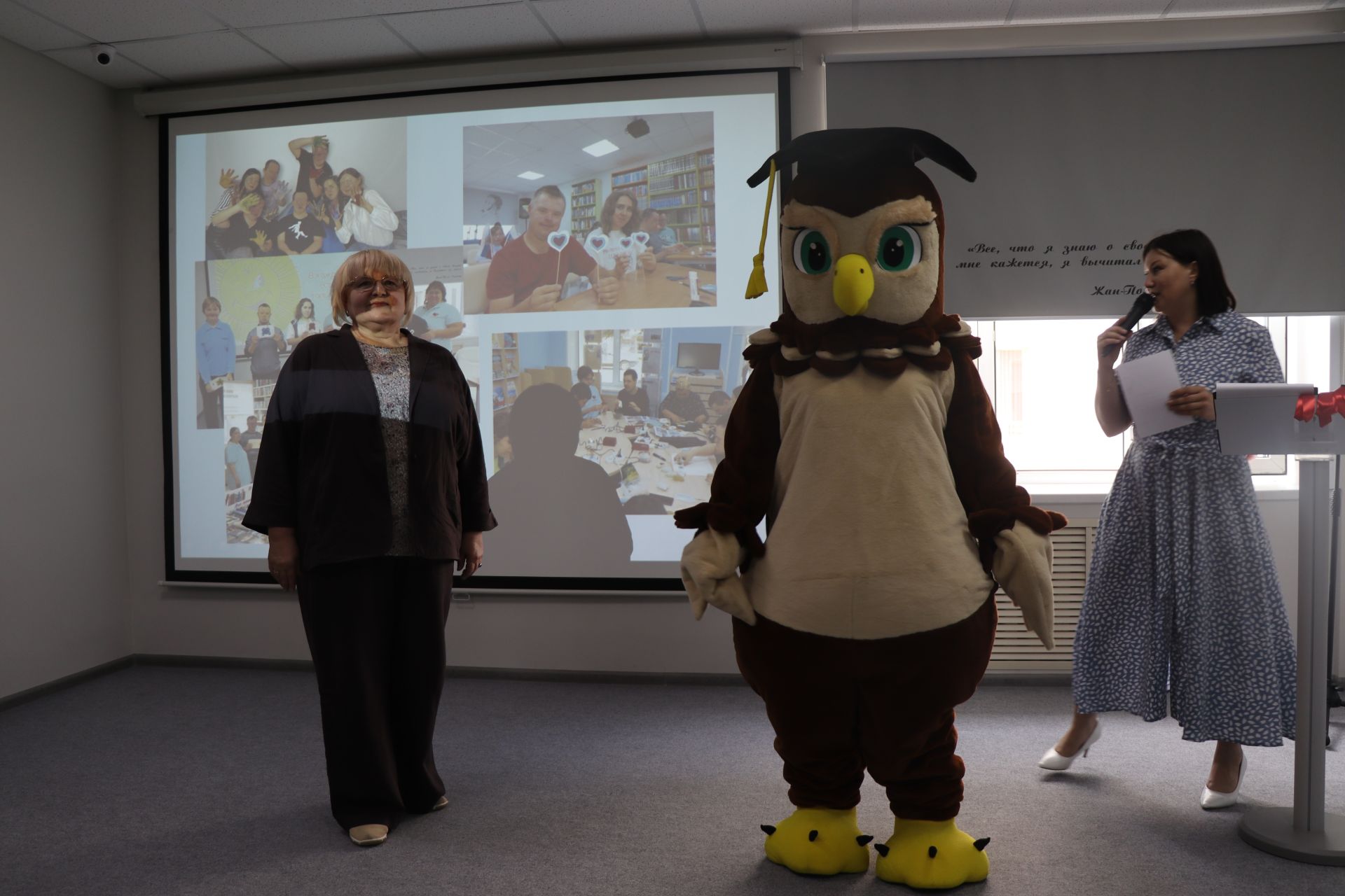 Дамир Ишкинеев купил сувениры на инклюзивной ярмарке