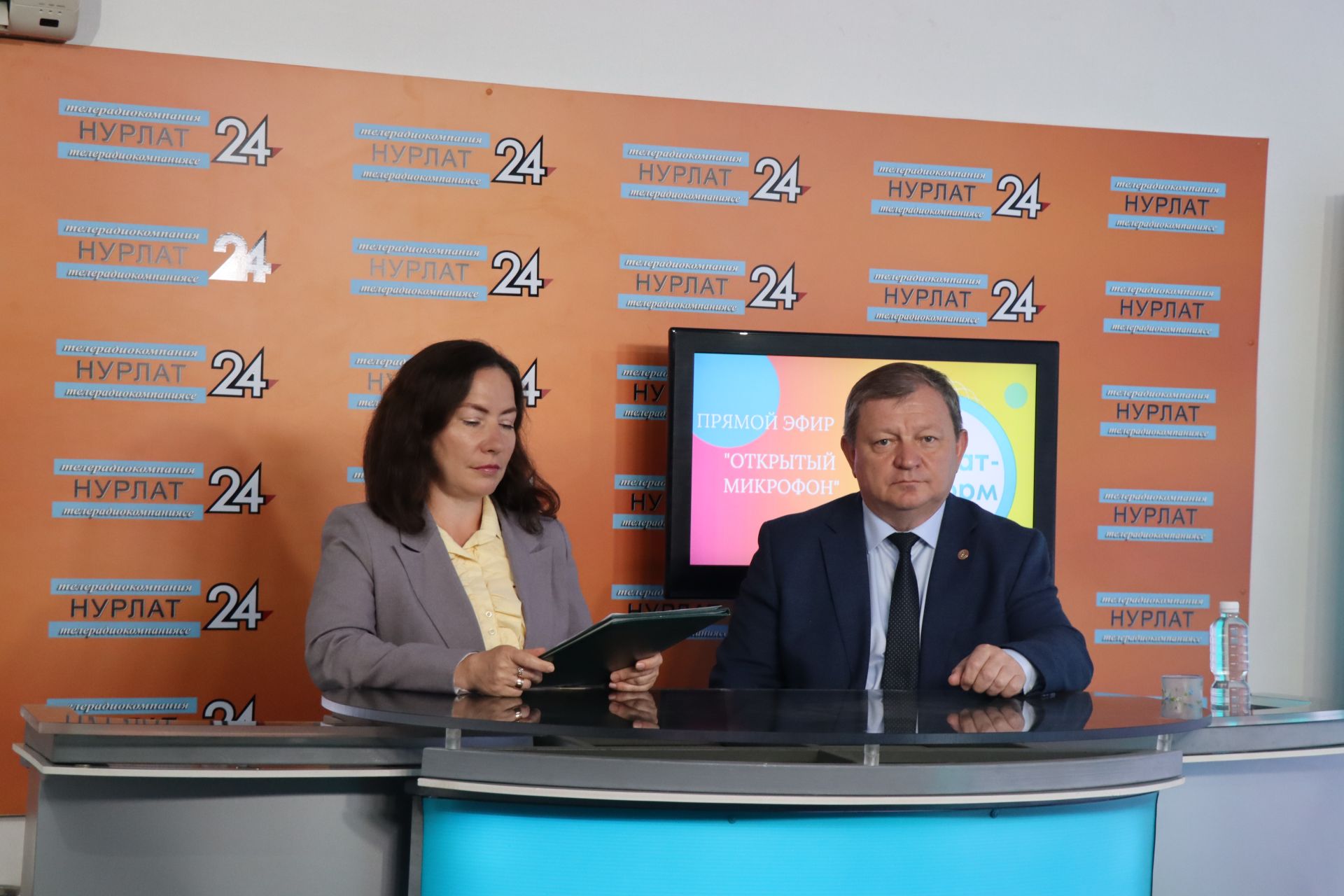 Дамир Ишкинеев поздравил коллектив «Нурлат-информа» с 25-летием телевидения