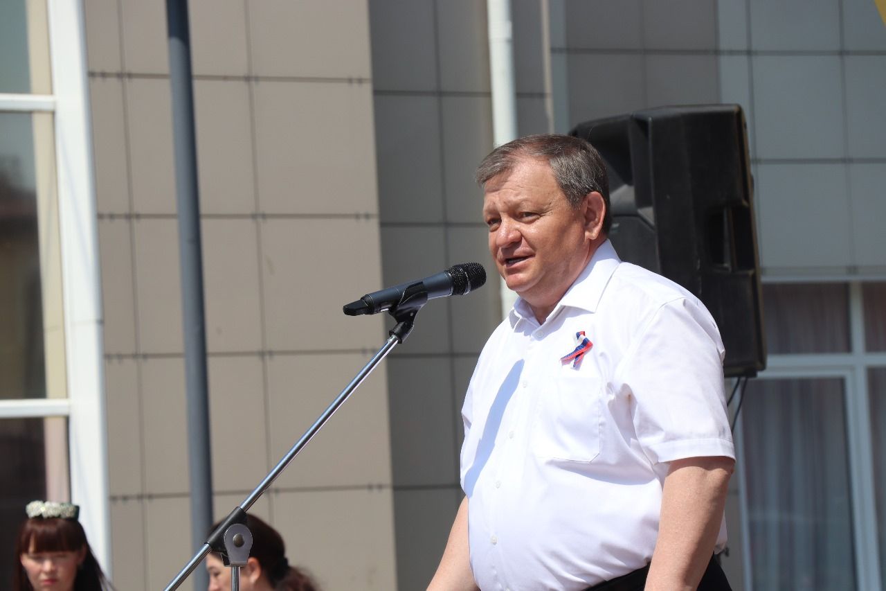 В День России юные нурлатцы получили свой первый паспорт