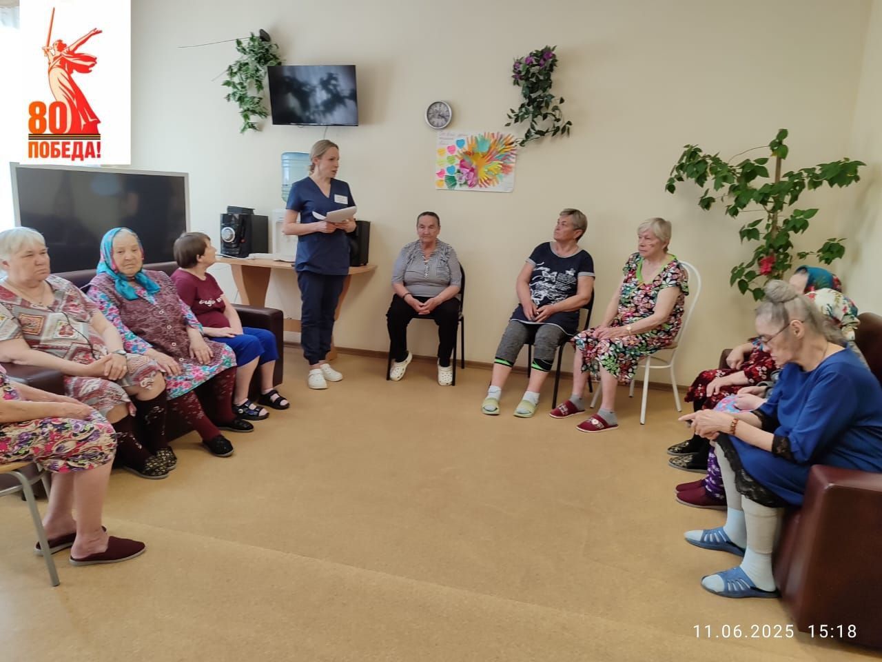 В Нурлатском доме-интернате провели беседу о военных традициях России